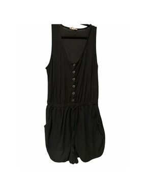 New In Black Sleeveless Button-Front Pocket Romper - Size Medium